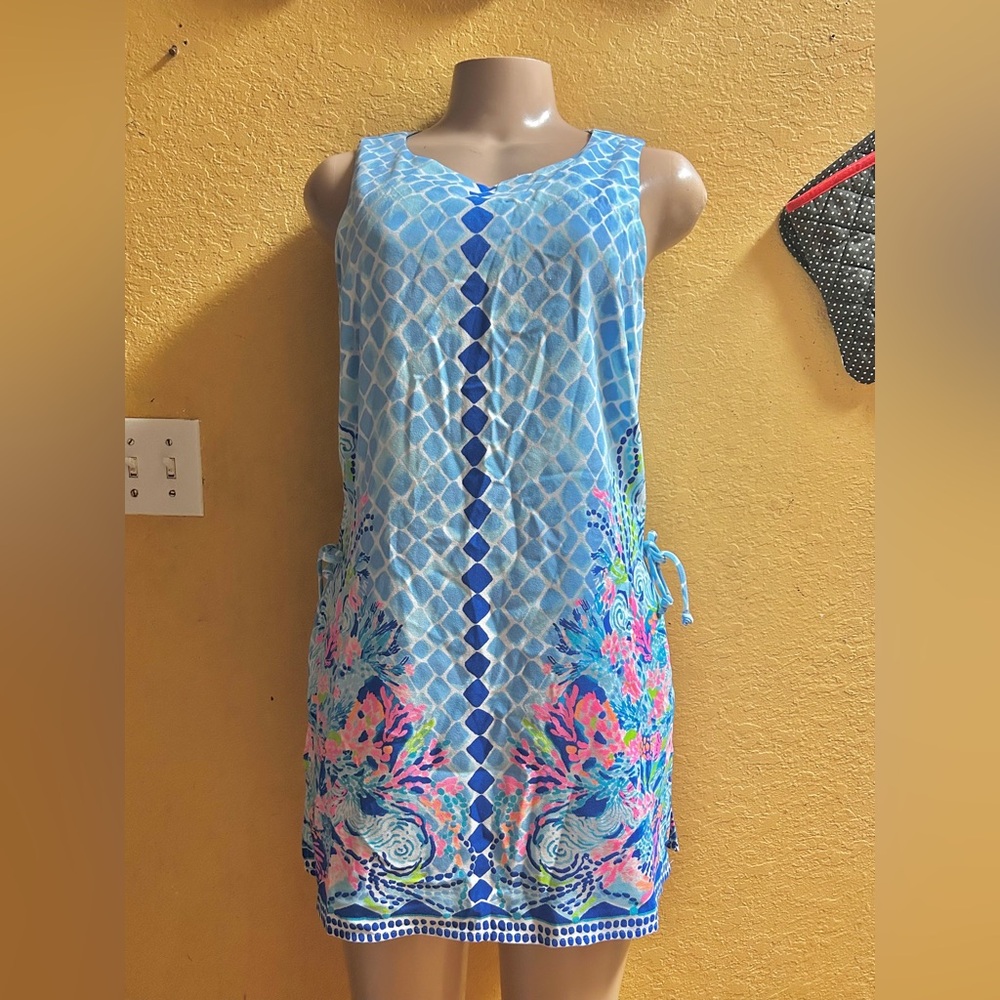 Lilly Pulitzer Dress in Blue and Pink - Picture 2 of 13
